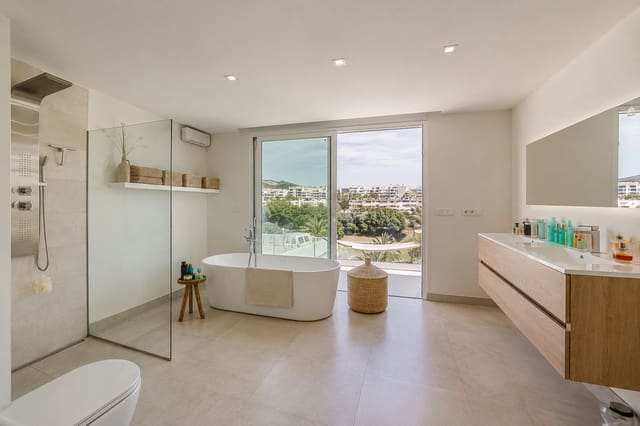 5 soveværelse Villa til salg i Torrequebrada, Benalmádena med swimmingpool garage - € 1.799.000 (Ref: 9830245)