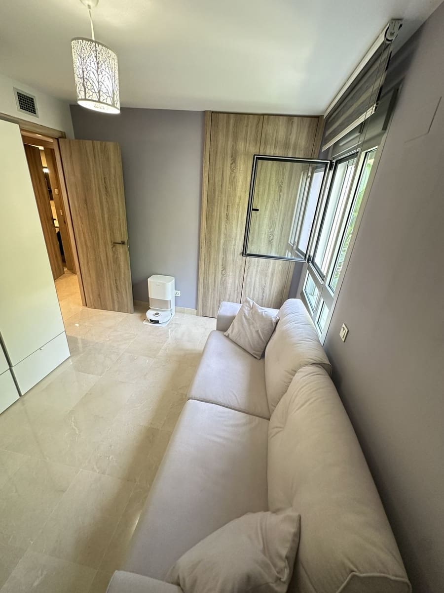 Apartamento de 3 habitaciones en Benahavís en venta con piscina garaje - 650.000 € (Ref: 9839966)