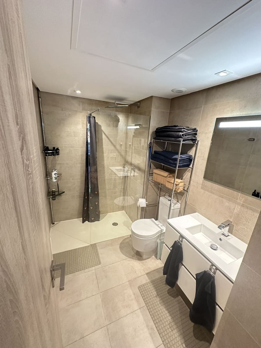 Apartamento de 3 habitaciones en Benahavís en venta con piscina garaje - 650.000 € (Ref: 9839966)