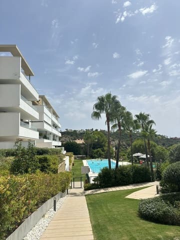 Apartamento de 3 habitaciones en Benahavís en venta con piscina garaje - 650.000 € (Ref: 9839966)