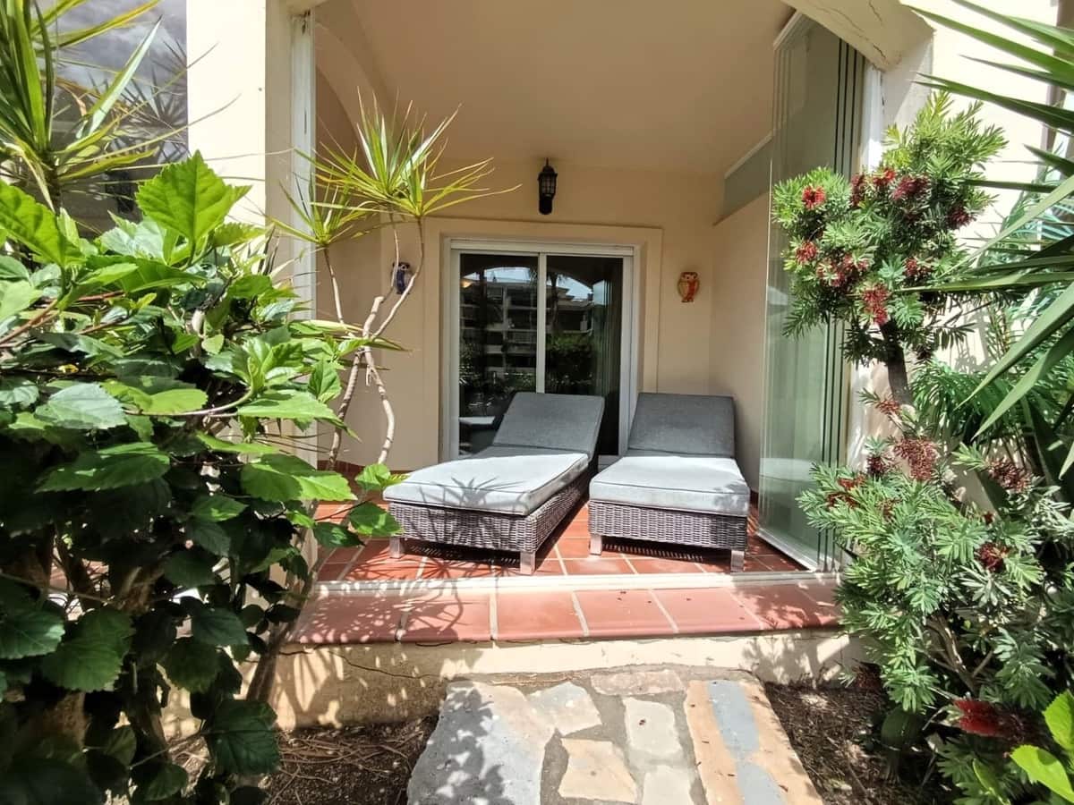 2 soverom Leilighet til salgs i La Cala Hills med svømmebasseng garasje - € 345 000 (Ref: 9854542)