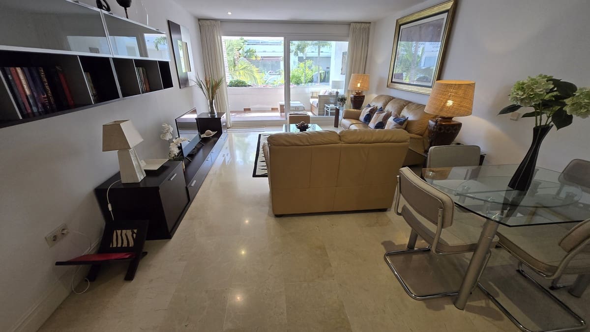 2 quarto Apartamento de Praia para venda em Golden Mile com piscina garagem - 985 000 € (Ref: 9854655)