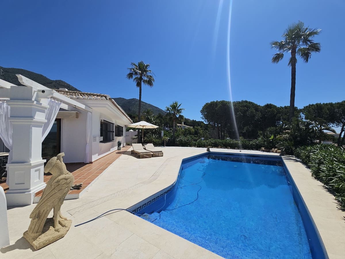 4 soveværelse Villa til salg i Mijas med swimmingpool garage - € 1.400.000 (Ref: 9854671)