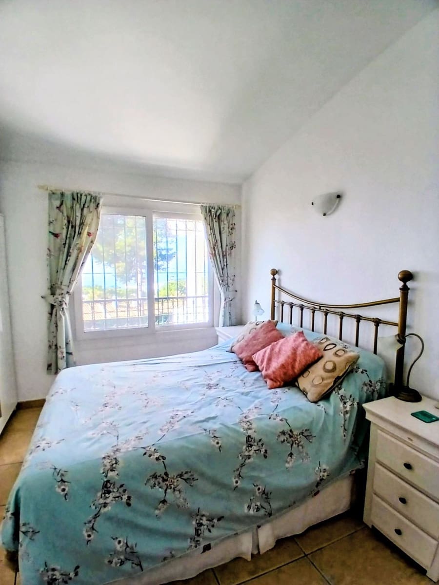 2 soverom Leilighet til salgs i Malaga by med svømmebasseng - € 375 000 (Ref: 9857812)