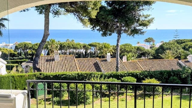 2 soverom Leilighet til salgs i Miraflores, Málaga by med svømmebasseng - € 375 000 (Ref: 9857812)
