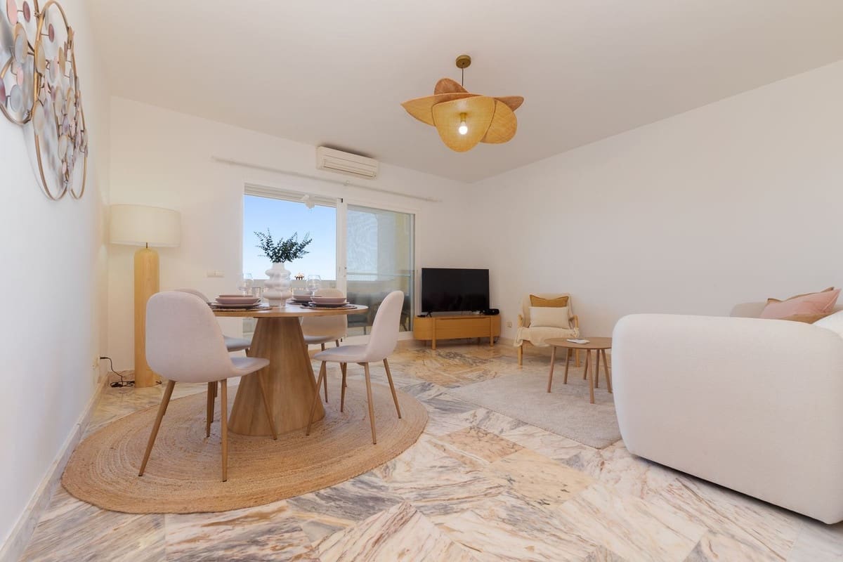 2 slaapkamer Appartement te koop in La Cala de Mijas met zwembad garage - € 410.000 (Ref: 9858882)