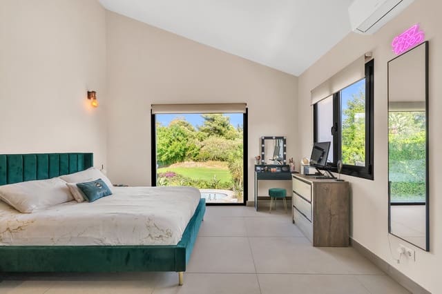 4 chambre Villa/Maison à vendre à Guadalmina Alta, Marbella avec piscine garage - 2 200 000 € (Ref: 9863742)