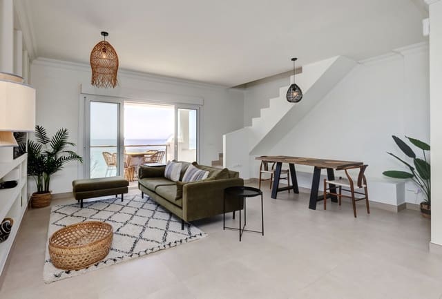 2 slaapkamer Strandappartement te koop in Estepona met garage - € 1.300.000 (Ref: 9872830)