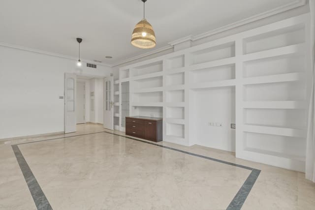2 slaapkamer Appartement te koop in Golden Mile, Marbella met zwembad garage - € 550.000 (Ref: 9872842)