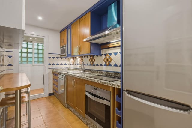 2 slaapkamer Appartement te koop in Golden Mile, Marbella met zwembad garage - € 550.000 (Ref: 9872842)