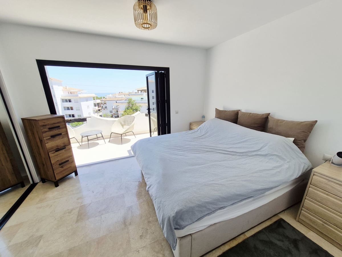 2 sypialnia Dom na sprzedaż w Calahonda z basenem garażem - 450 000 € (Ref: 9875537)