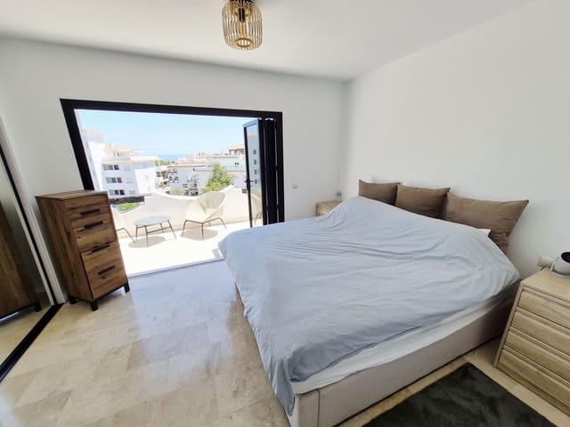 2 sypialnia Dom na sprzedaż w Calahonda, Mijas z basenem garażem - 450 000 € (Ref: 9875537)