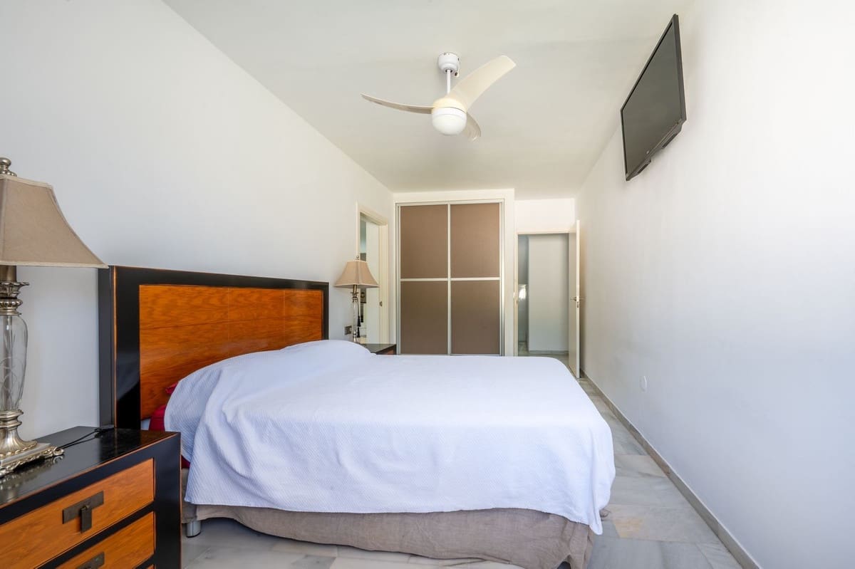 5 slaapkamer Villa te koop in Riviera del Sol met zwembad garage - € 1.450.000 (Ref: 9879848)
