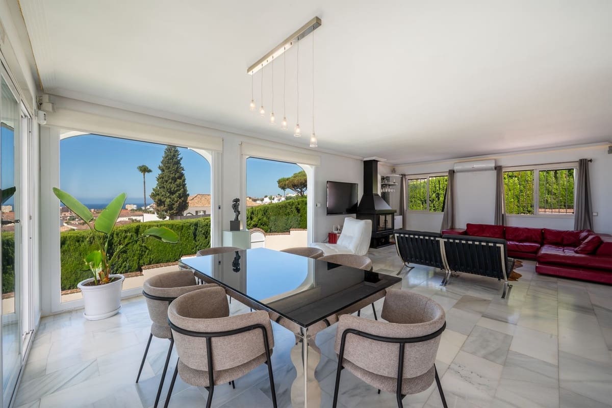 5 slaapkamer Villa te koop in Riviera del Sol met zwembad garage - € 1.450.000 (Ref: 9879848)