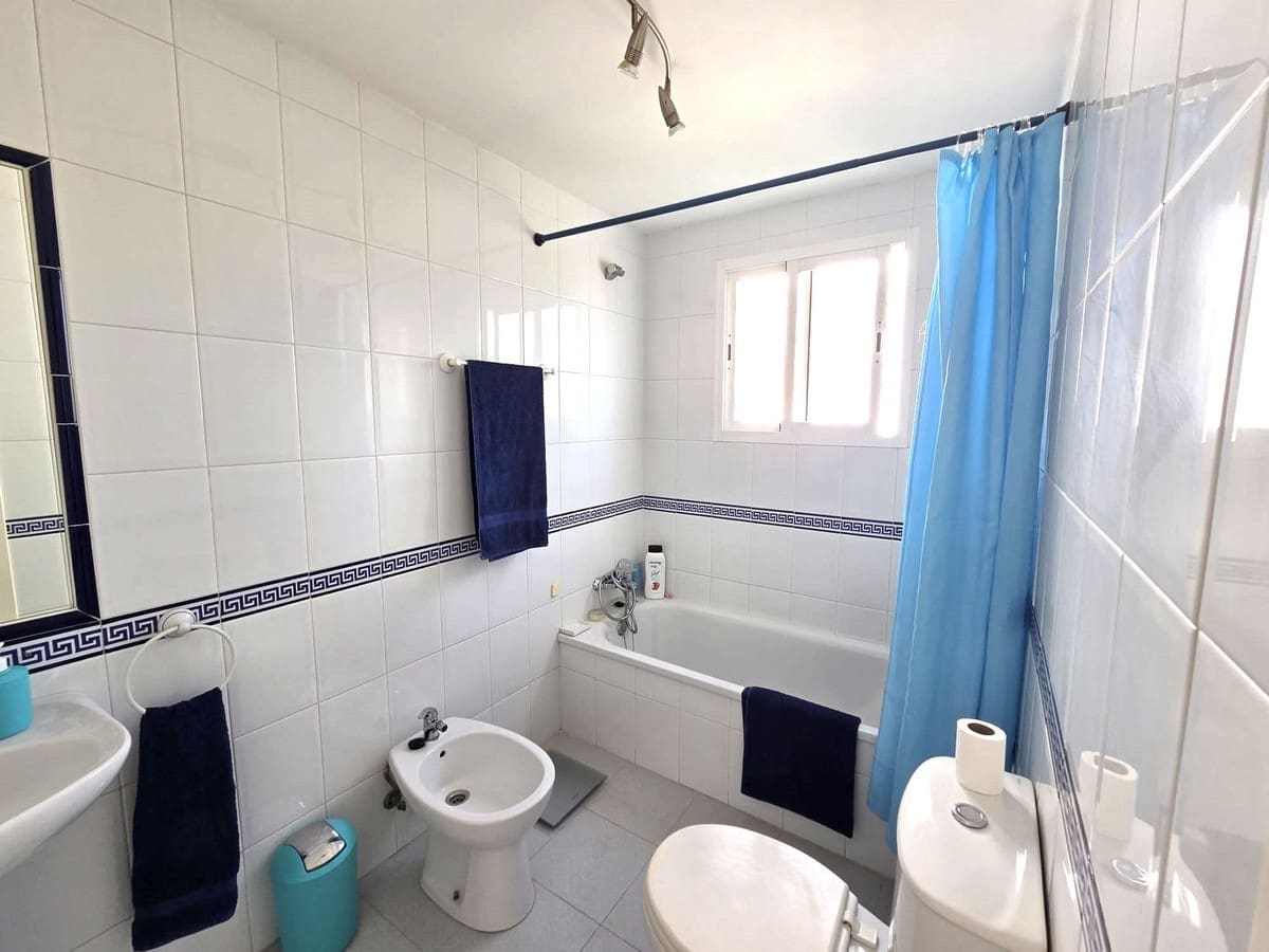 3 bedroom Apartment for sale in Miraflores with pool garage - € 395,000 (Ref: 9889523)