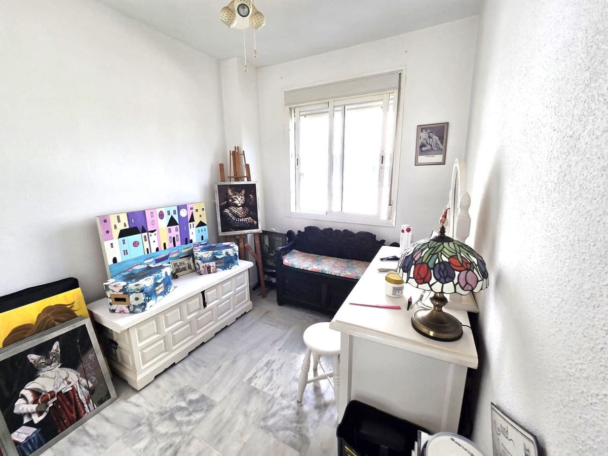 3 bedroom Apartment for sale in Miraflores with pool garage - € 395,000 (Ref: 9889523)