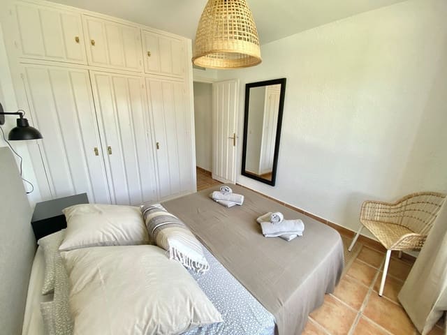 2 soverom Leilighet til salgs i Riviera del Sol, Mijas med svømmebasseng garasje - € 355 000 (Ref: 9891448)