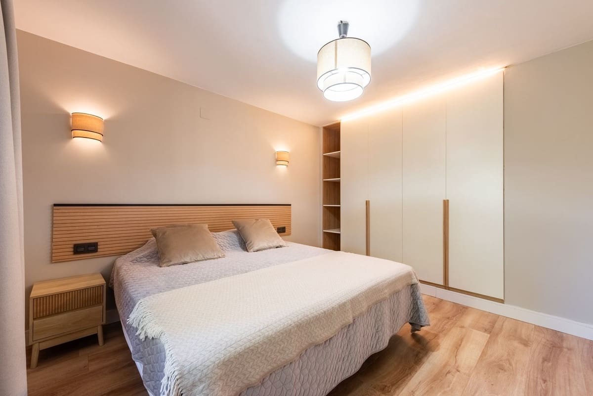 3 sypialnia Apartament na sprzedaż w Atalaya-Isdabe z basenem garażem - 385 000 € (Ref: 9893172)
