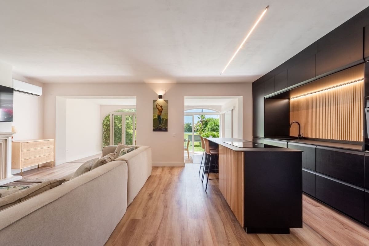 3 sypialnia Apartament na sprzedaż w Atalaya-Isdabe z basenem garażem - 385 000 € (Ref: 9893172)