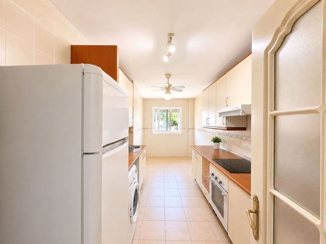 3 soveværelse Strandlejlighed til salg i Estepona med swimmingpool garage - € 539.000 (Ref: 9898574)