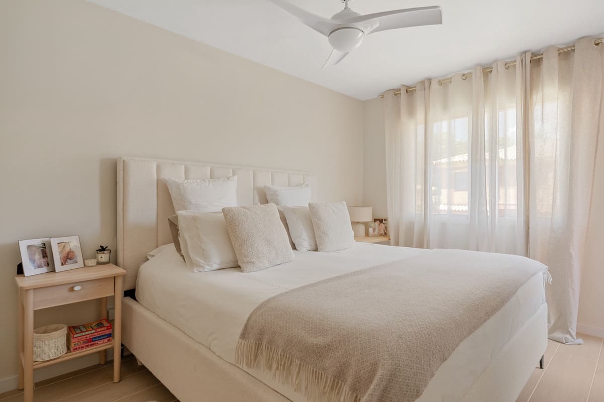 3 Zimmer Haus zu verkaufen in Estepona mit Pool Garage - 595.000 € (Ref: 9902174)