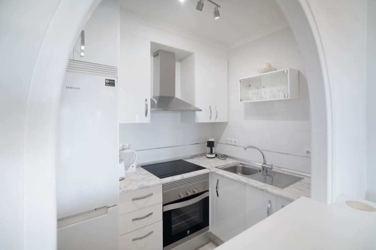 2 makuuhuone Huoneisto myytävänä paikassa La Cala de Mijas mukana uima-altaan 
autotalli - 545 000 € (Ref: 9915126)