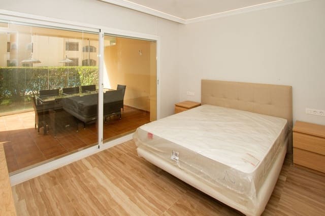 Apartamento de 3 habitaciones en Elviria, Marbella en venta con piscina garaje - 795.000 € (Ref: 9926599)