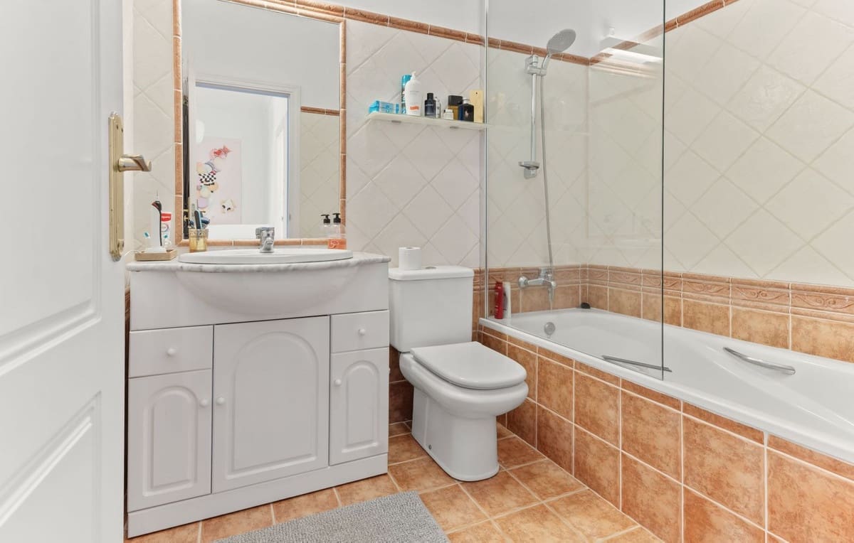 3 bedroom Townhouse for sale in Mijas with pool - € 395,000 (Ref: 9926600)