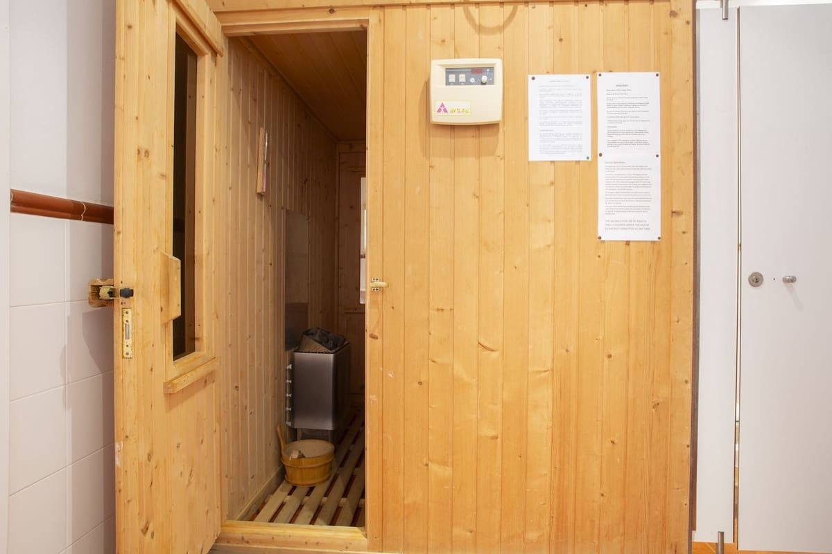 2 camera da letto Appartamento in vendita in New Golden Mile con piscina garage - 385.000 € (Rif: 9931129)