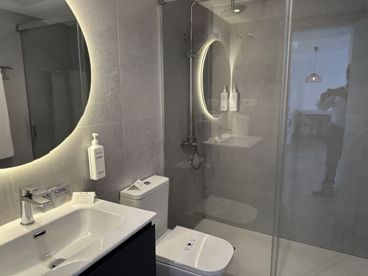 2 soveværelse Lejlighed til salg i Mijas Costa med swimmingpool garage - € 360.000 (Ref: 9940804)