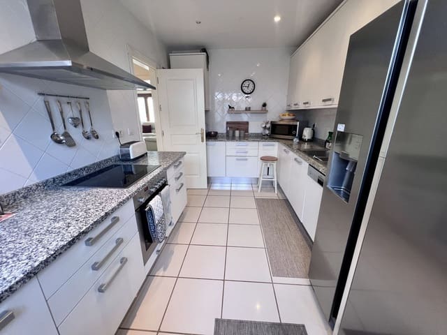 3 slaapkamer Huis te koop in El Paraíso, Benahavís met zwembad garage - € 815.000 (Ref: 9943877)