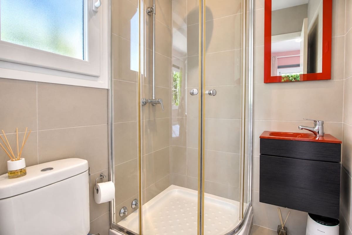 2 camera da letto Villa in vendita in El Faro con piscina garage - 425.000 € (Rif: 9943881)