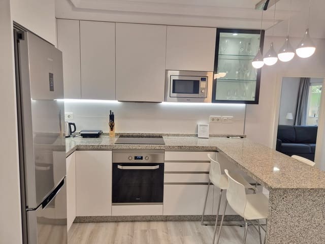 1 quarto Apartamento de Praia para venda em Elviria, Marbella com piscina garagem - 320 000 € (Ref: 9953601)