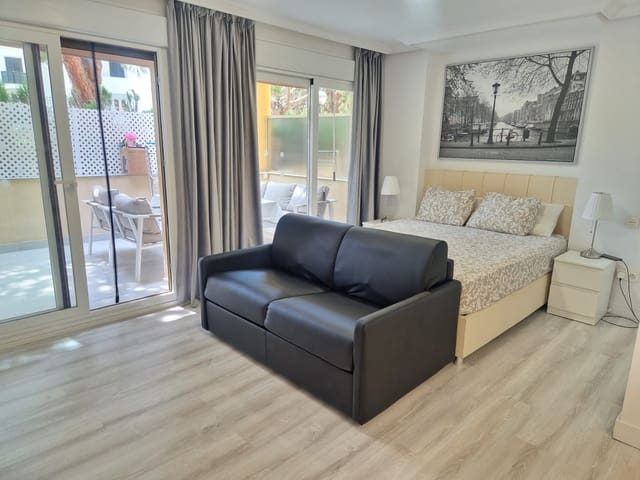 1 quarto Apartamento de Praia para venda em Elviria, Marbella com piscina garagem - 320 000 € (Ref: 9953601)