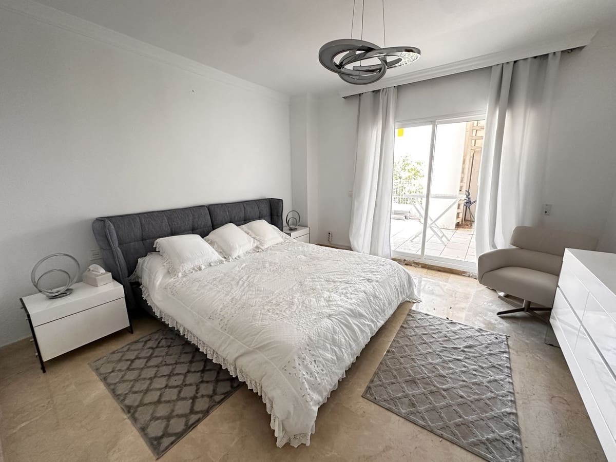 5 Zimmer Penthouse zu verkaufen in Golden Mile mit Pool Garage - 1.400.000 € (Ref: 9961230)