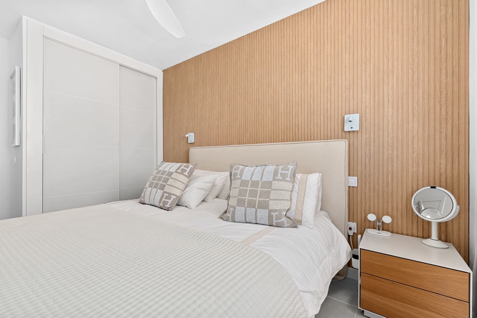2 bedroom Penthouse for sale in Casares with pool garage - € 325,000 (Ref: 9961493)