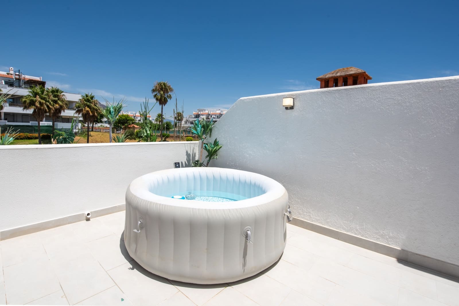 2 bedroom Penthouse for sale in Casares with pool garage - € 325,000 (Ref: 9961493)