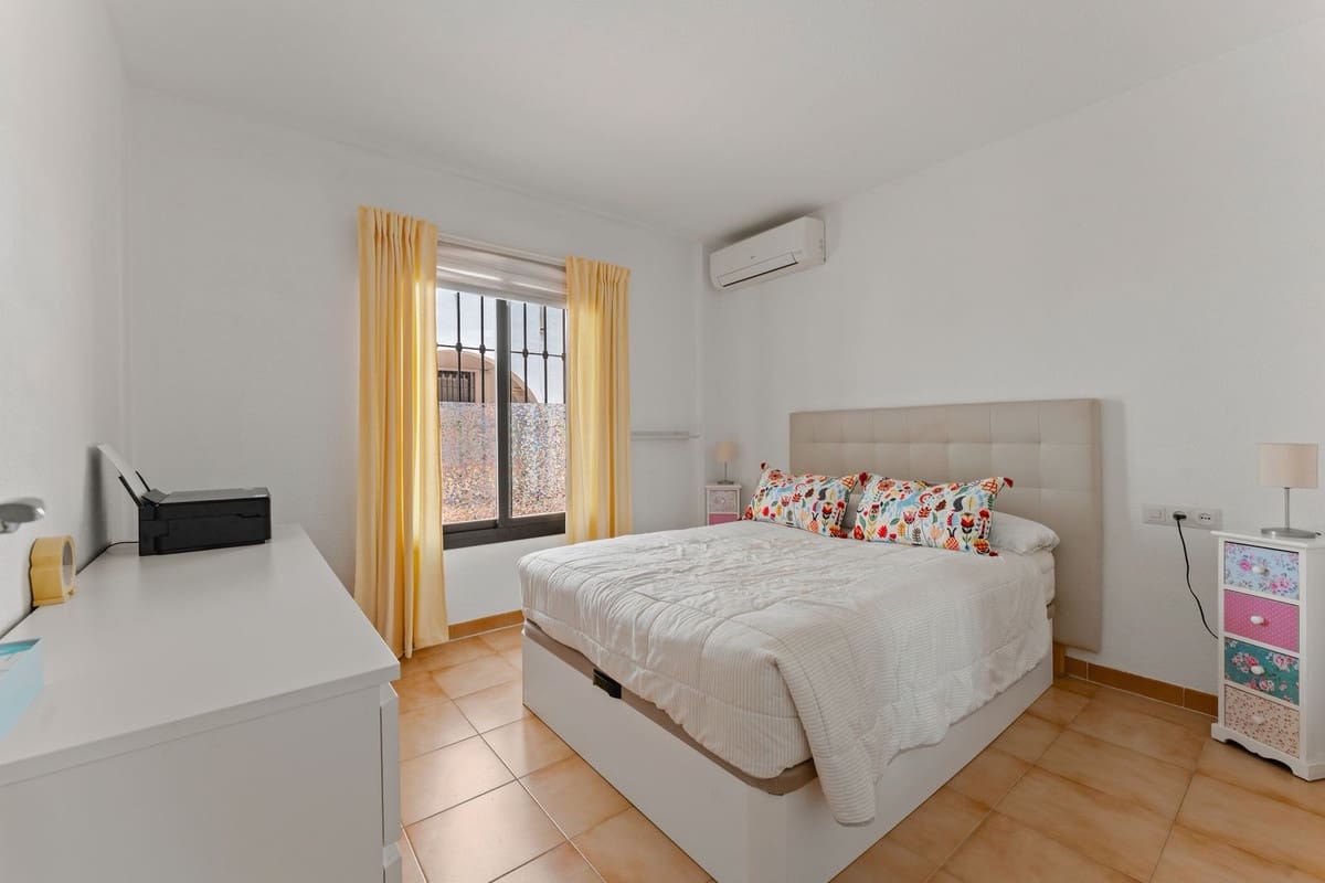 2 makuuhuone Huoneisto myytävänä paikassa Mijas - 295 000 € (Ref: 9965959)