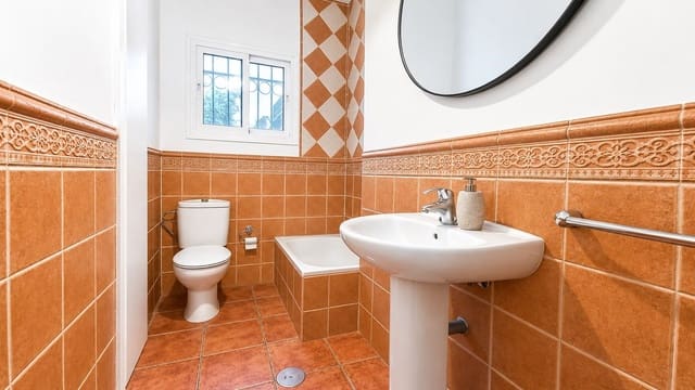 4 sypialnia Willa na sprzedaż w Mijas z basenem garażem - 875 000 € (Ref: 9965972)