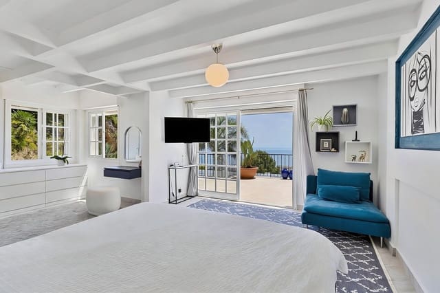 Chalet de 5 habitaciones en Marbella en venta con piscina garaje - 1.600.000 € (Ref: 9966839)