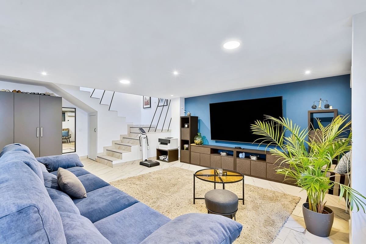 5 chambre Villa/Maison à vendre à Marbella avec piscine garage - 1 600 000 € (Ref: 9966839)