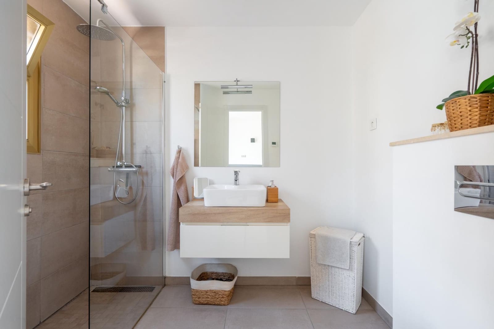 3 bedroom Apartment for sale in Fuengirola with pool garage - € 995,000 (Ref: 9966993)