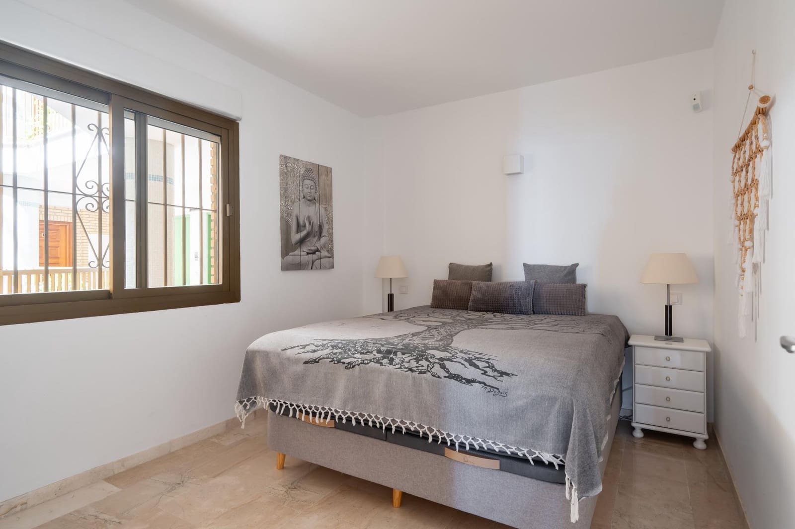 3 bedroom Apartment for sale in Fuengirola with pool garage - € 995,000 (Ref: 9966993)