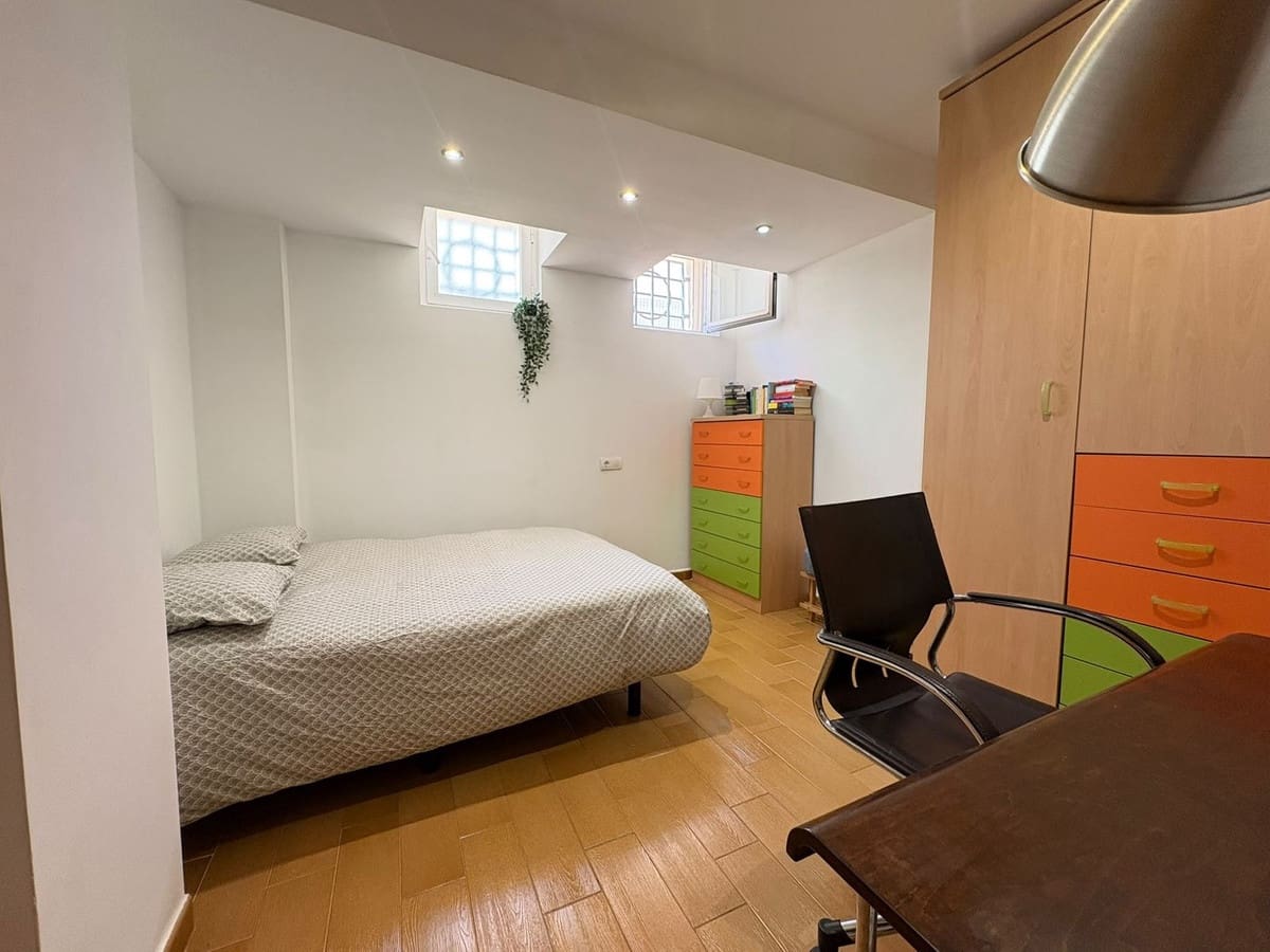 5 bedroom Apartment for sale in Benalmadena with pool garage - € 545,000 (Ref: 9967099)