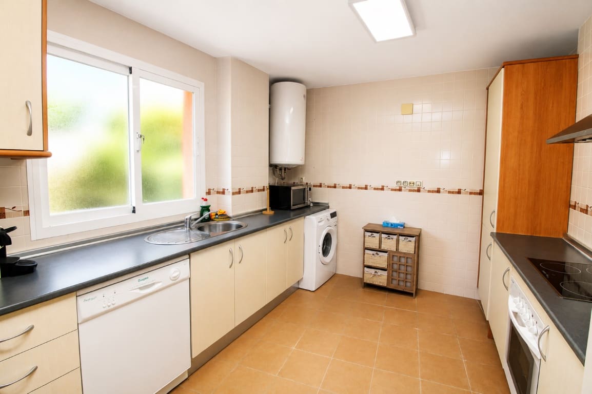 2 soverom Leilighet til salgs i Riviera del Sol med svømmebasseng garasje - € 255 000 (Ref: 9968003)