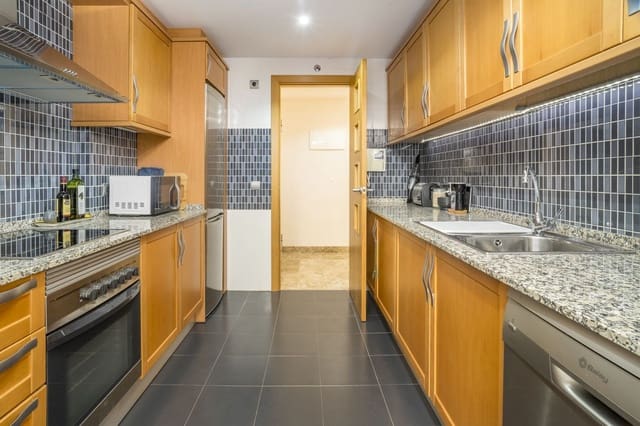 2 soveværelse Lejlighed til salg i New Golden Mile, Estepona med swimmingpool garage - € 345.000 (Ref: 9968006)