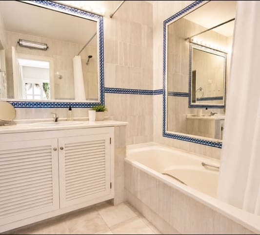 3 soverom Strandleiligheter til salgs i Benamara - Atalaya, Estepona med svømmebasseng garasje - € 695 000 (Ref: 9969099)