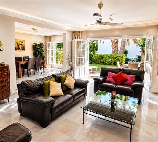 3 soverom Strandleiligheter til salgs i Benamara - Atalaya, Estepona med svømmebasseng garasje - € 695 000 (Ref: 9969099)