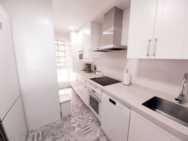 3 soveværelse Lejlighed til salg i Calahonda, Mijas med swimmingpool garage - € 395.000 (Ref: 9974360)