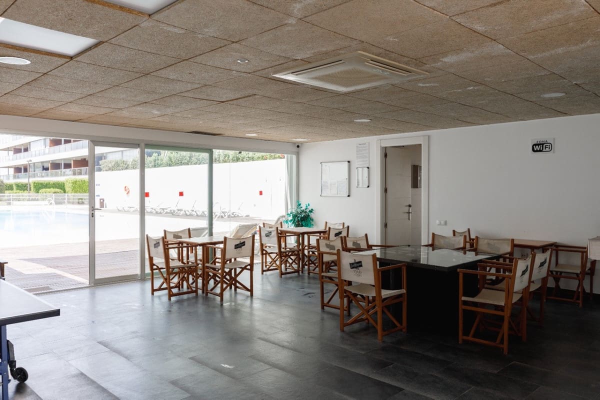 2 soverom Penthouse til salgs i Manilva med svømmebasseng garasje - € 420 000 (Ref: 9974430)